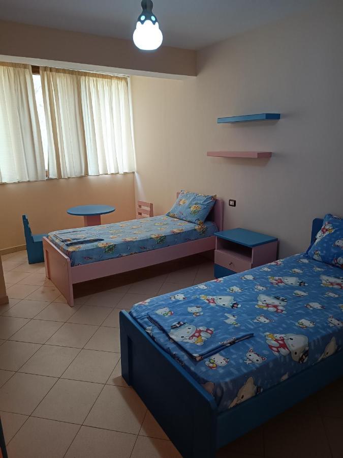 Family Beach 100 Square Metres Apartment Golem  Exterior photo