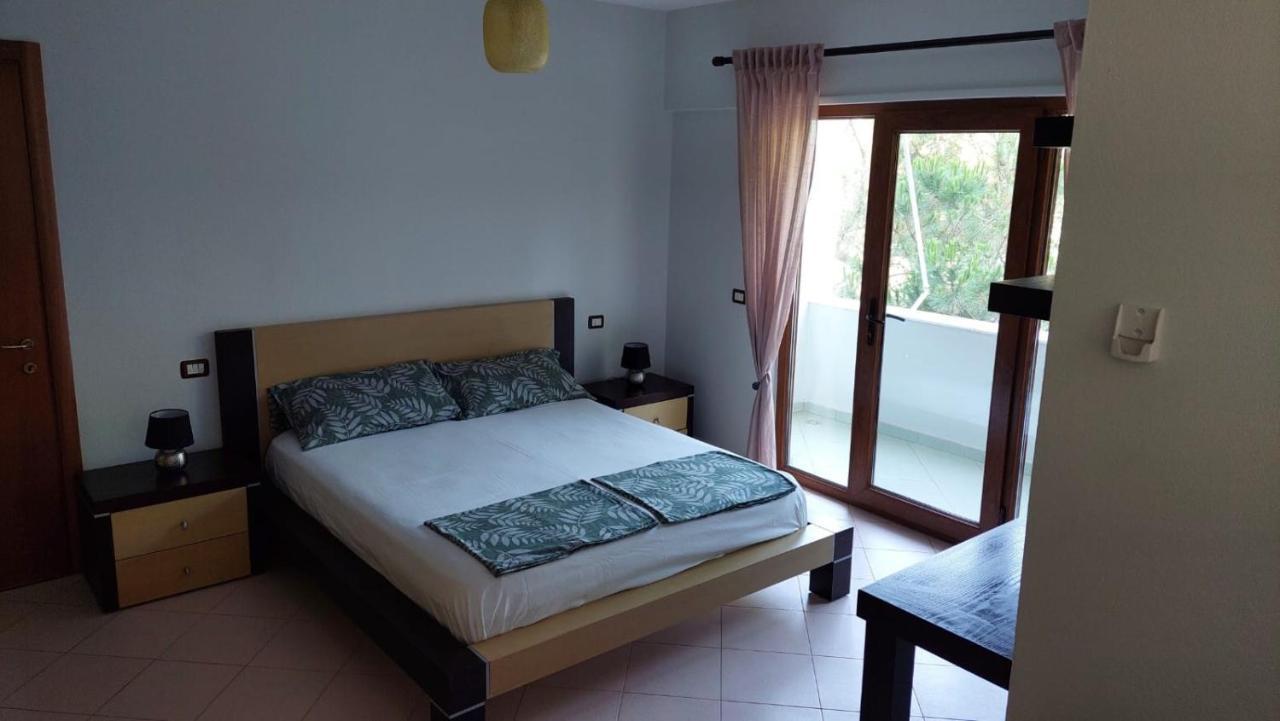 Family Beach 100 Square Metres Apartment Golem  Exterior photo